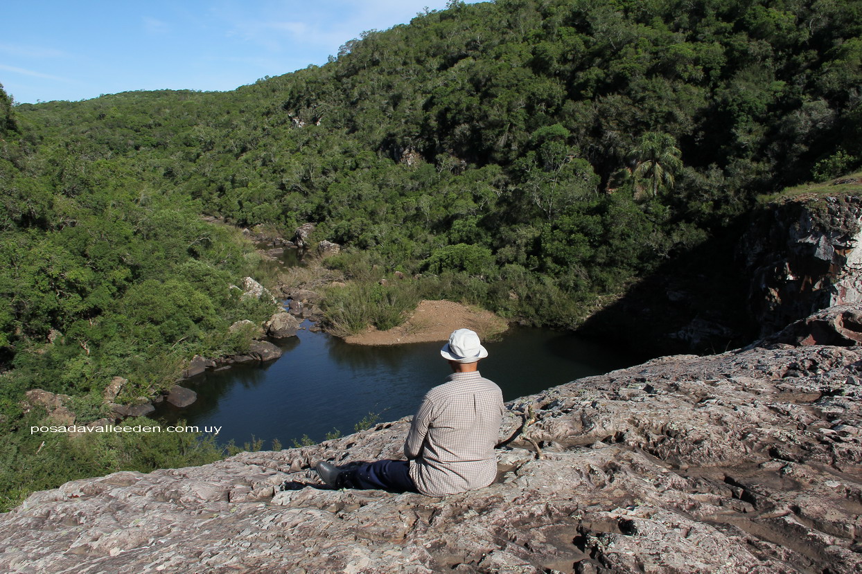 Vista cascada Laureles LR_6242